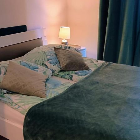 Apartament Lesny Lubiń Buitenkant foto