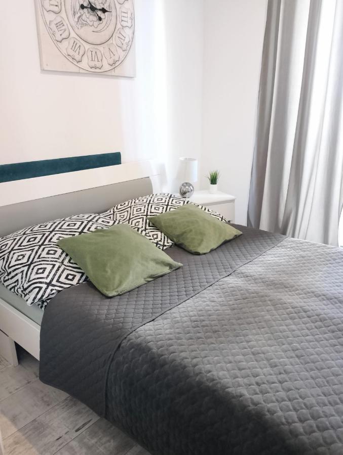 Apartament Lesny Lubiń Buitenkant foto